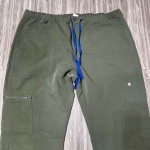 Figs Cairo Cargo Scrub Pants